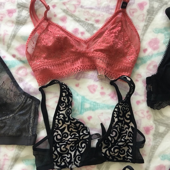 10 Brand new Victoria’s Secret size XS bralettes - Picture 3 of 8